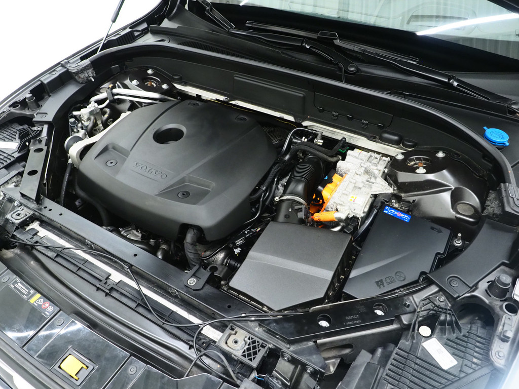 Volvo XC60 2.0 T6 Plug-in hybrid AWD Ultimate Dark Long Range 50