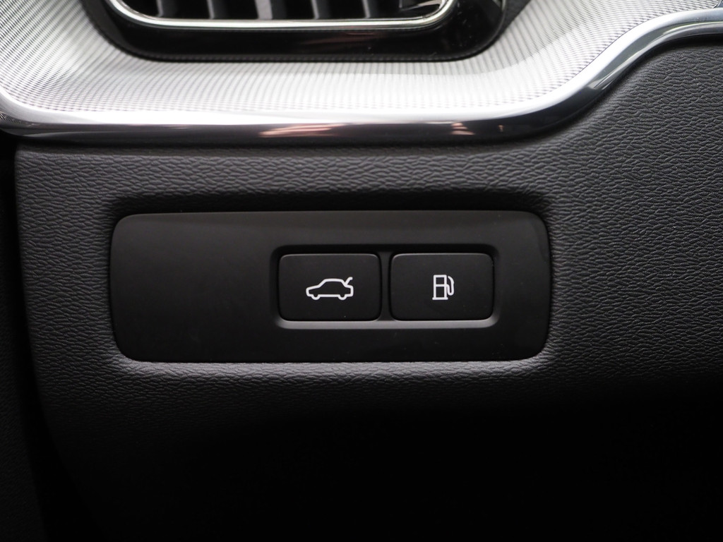 Volvo XC60 2.0 T6 Plug-in hybrid AWD Ultimate Dark Long Range 66