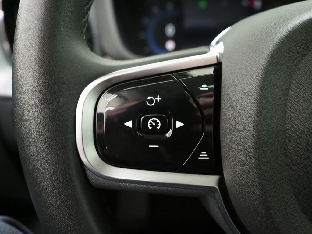 Volvo XC60 2.0 T6 Plug-in hybrid AWD Ultimate Dark Long Range 68