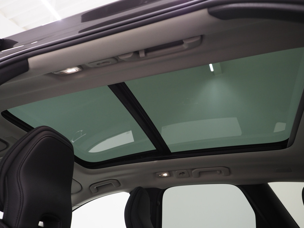 Volvo XC60 2.0 T6 Plug-in hybrid AWD Ultimate Dark Long Range 85