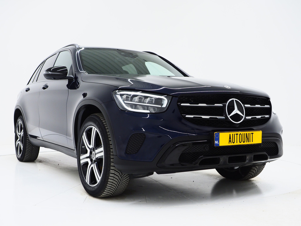 Mercedes-Benz GLC 300e 4MATIC Premium 10