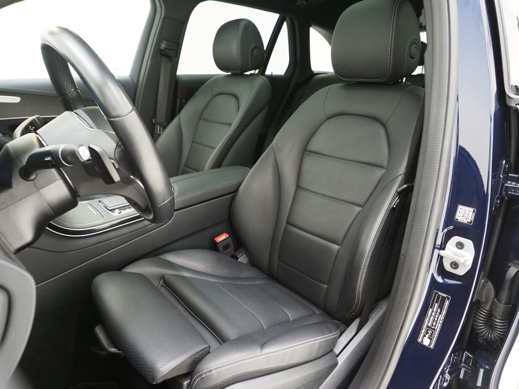 Mercedes-Benz GLC 300e 4MATIC Premium 45
