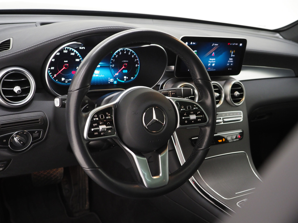Mercedes-Benz GLC 300e 4MATIC Premium 58