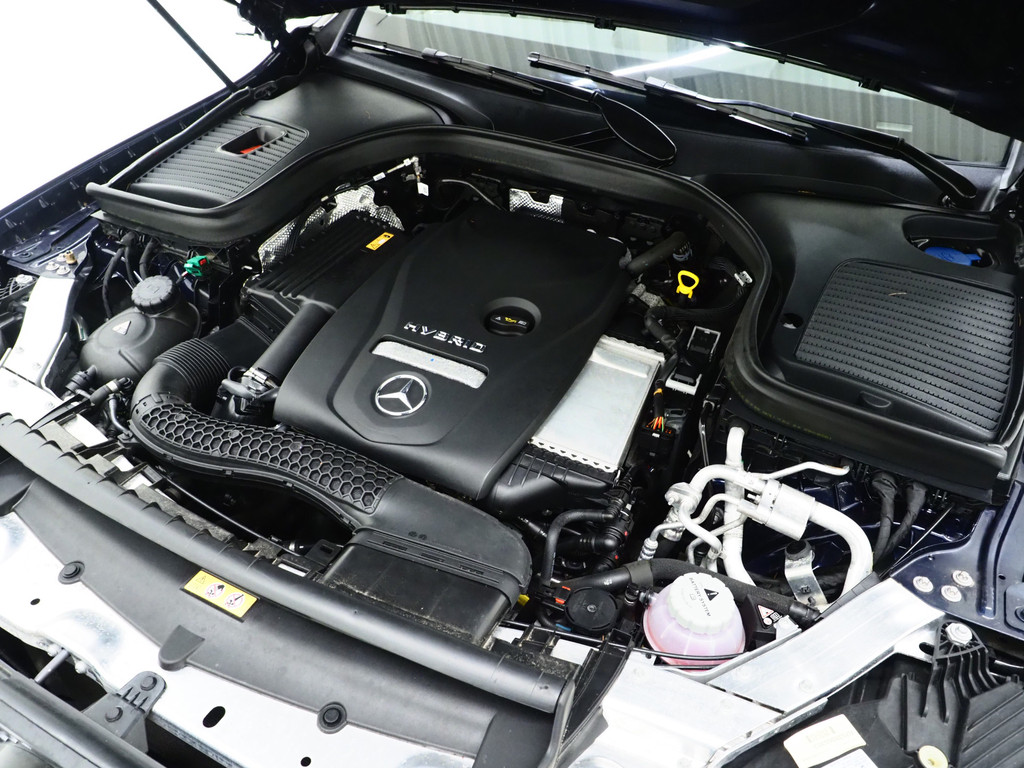 Mercedes-Benz GLC 300e 4MATIC Premium 6
