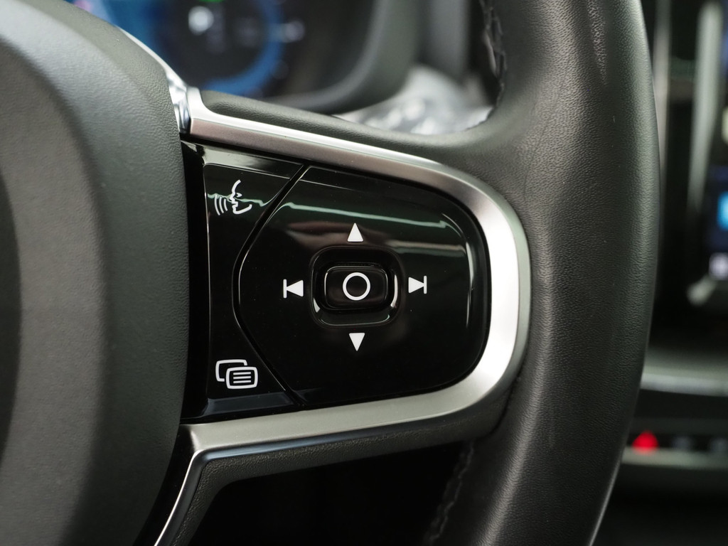 Volvo XC60 2.0 T6 Plug-in hybrid AWD Plus Dark Long Range 24