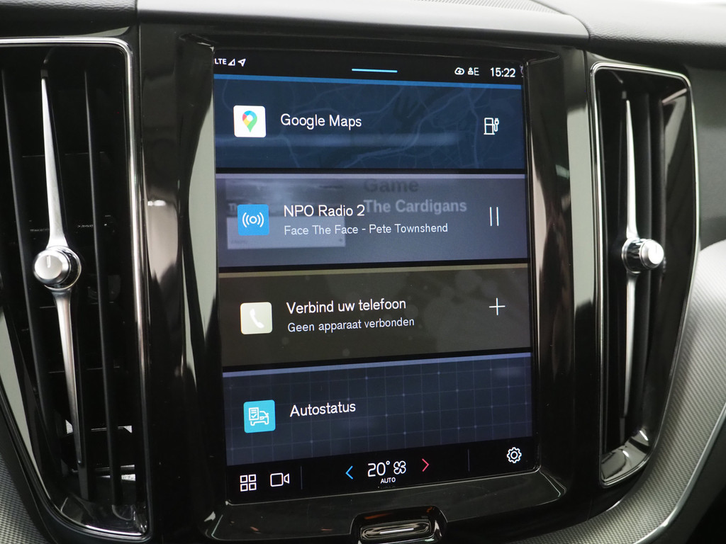 Volvo XC60 2.0 T6 Plug-in hybrid AWD Plus Dark Long Range 27