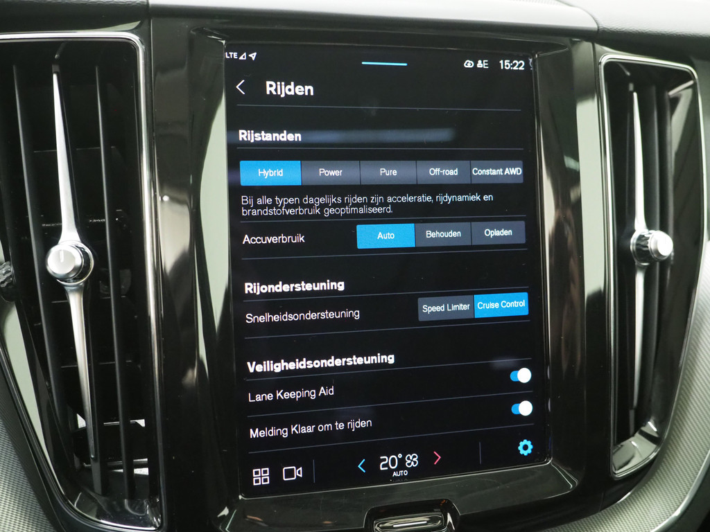 Volvo XC60 2.0 T6 Plug-in hybrid AWD Plus Dark Long Range 72