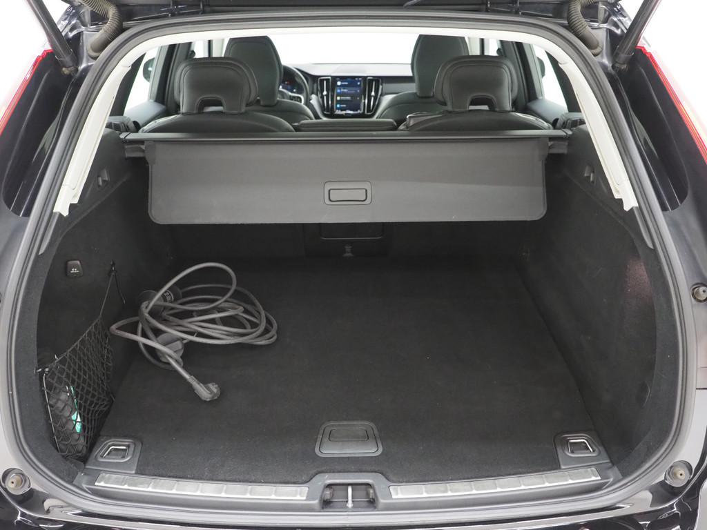 Volvo XC60 2.0 T6 Plug-in hybrid AWD Plus Dark Long Range 78