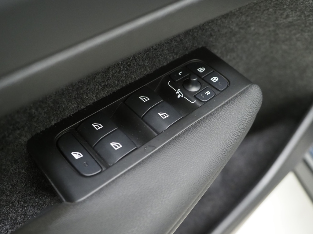 Volvo XC40 1.5 T5 Recharge Inscription 19