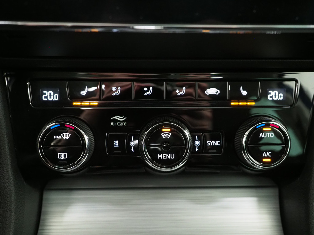 Škoda Superb Combi 1.4 TSI iV 218PK 29