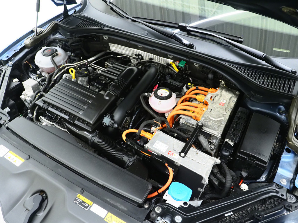 Škoda Superb Combi 1.4 TSI iV 218PK 6