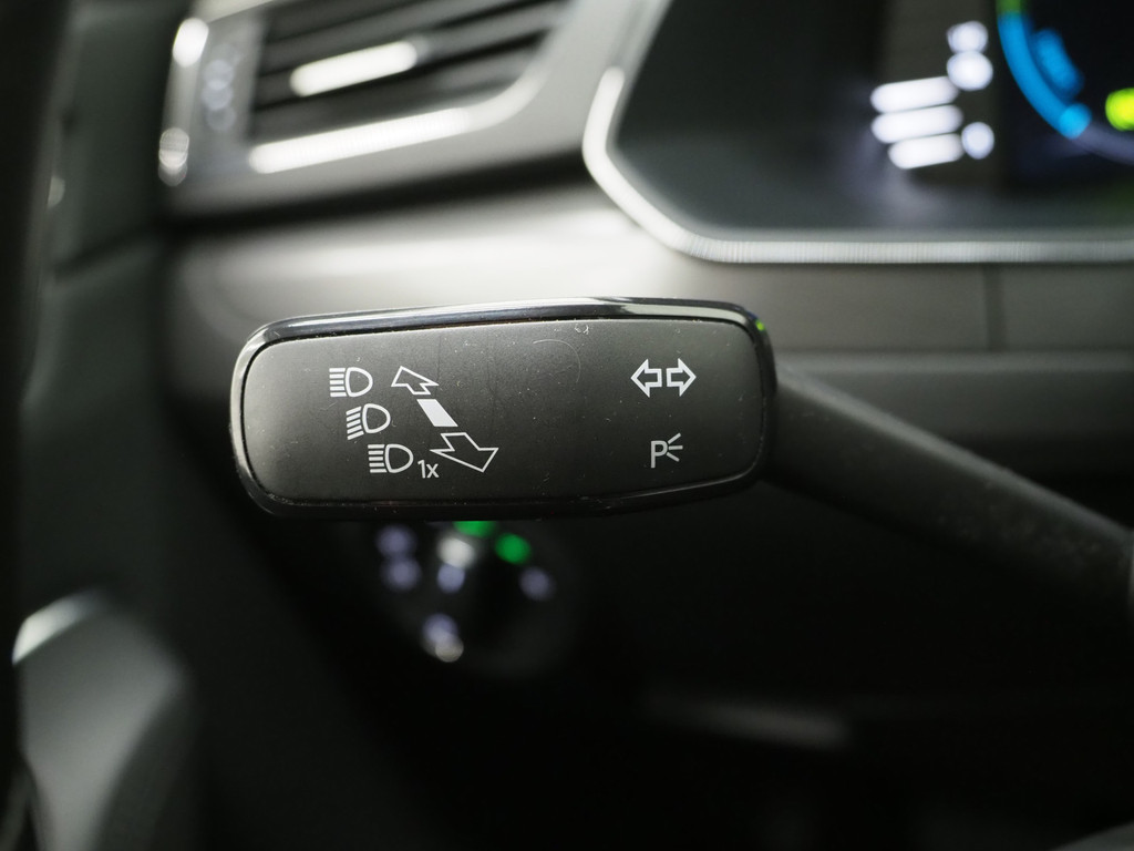 Škoda Superb Combi 1.4 TSI iV 218PK Style 21