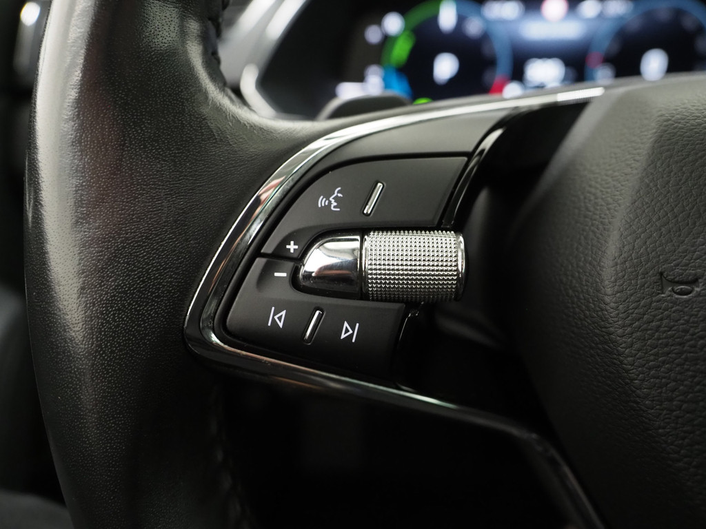 Škoda Superb Combi 1.4 TSI iV 218PK Style 23