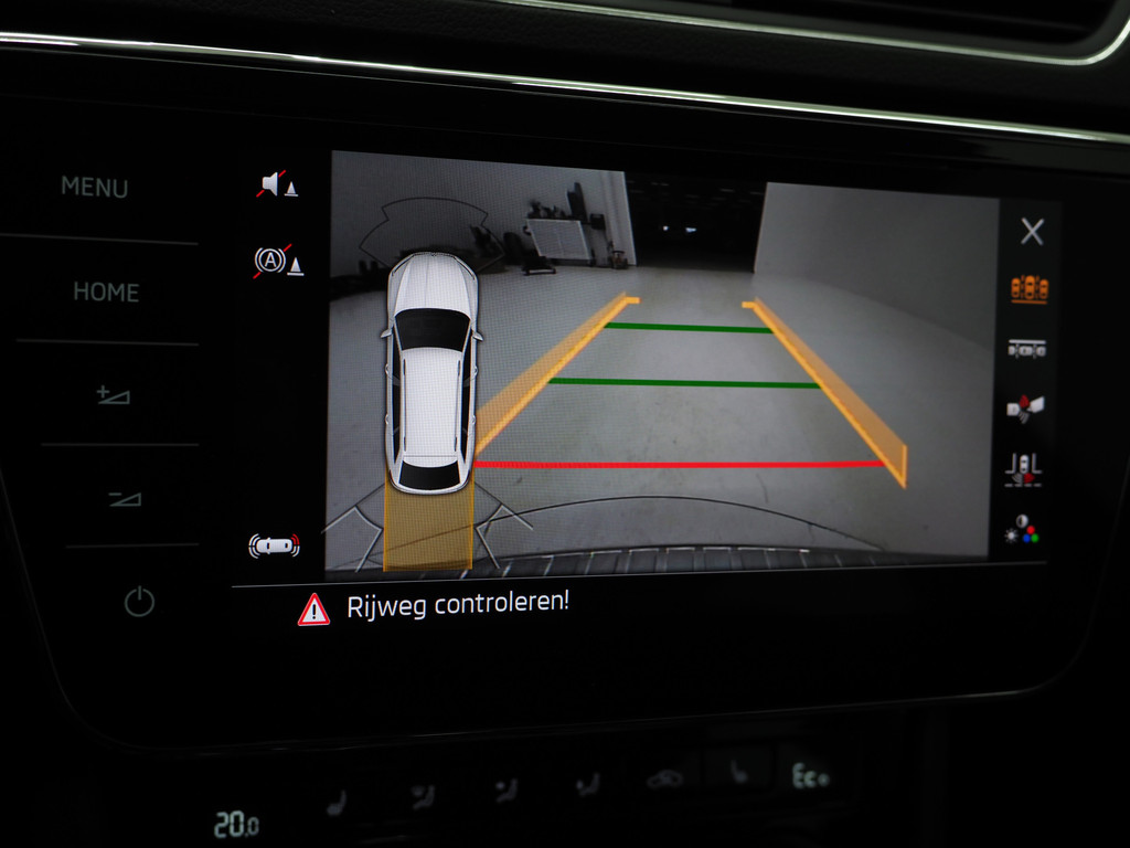 Škoda Superb Combi 1.4 TSI iV 218PK Style 32