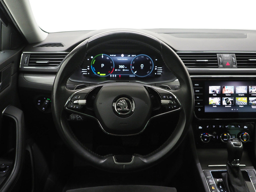 Škoda Superb Combi 1.4 TSI iV 218PK Style 36