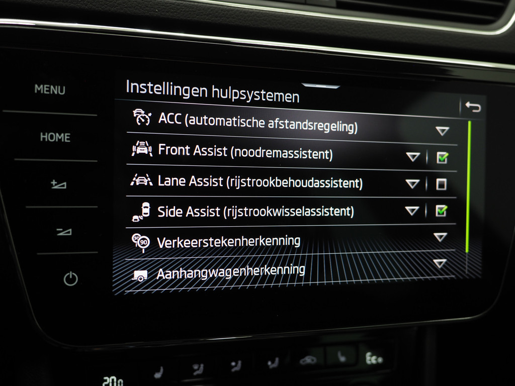 Škoda Superb Combi 1.4 TSI iV 218PK Style 73