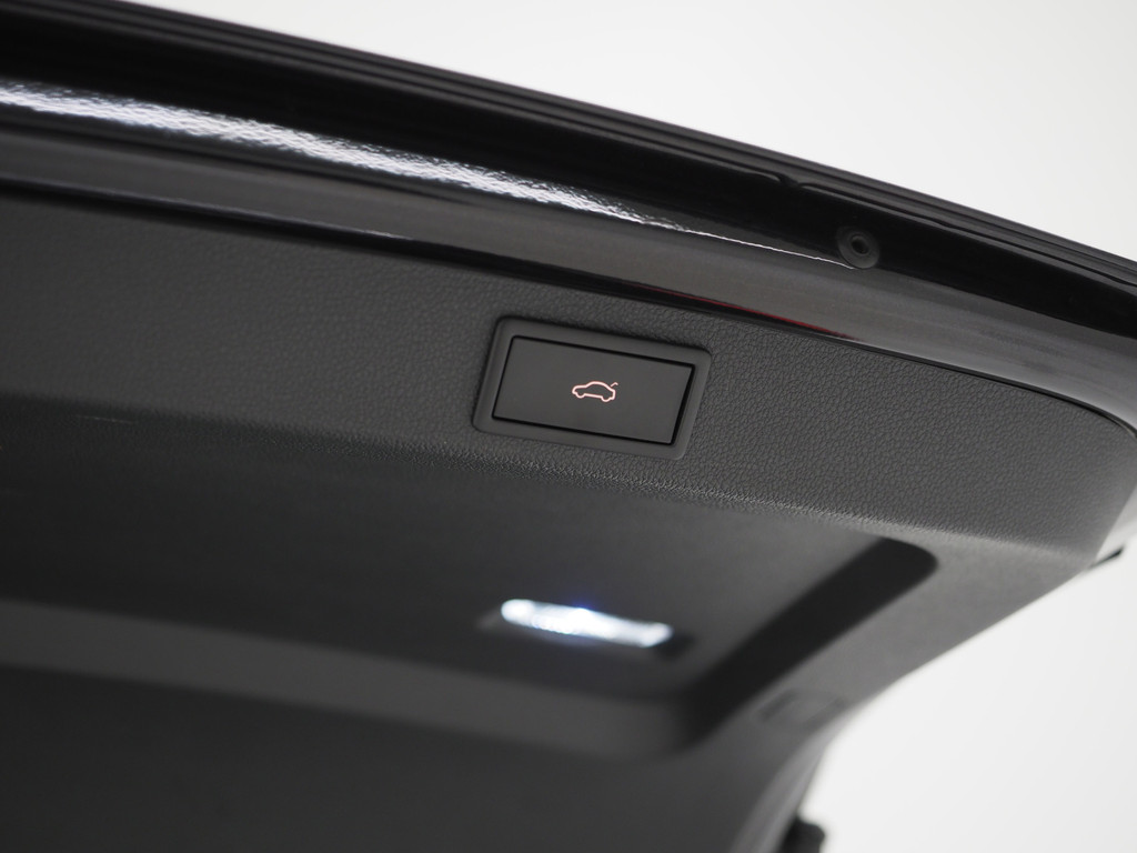 Škoda Superb Combi 1.4 TSI iV 218PK Style 81