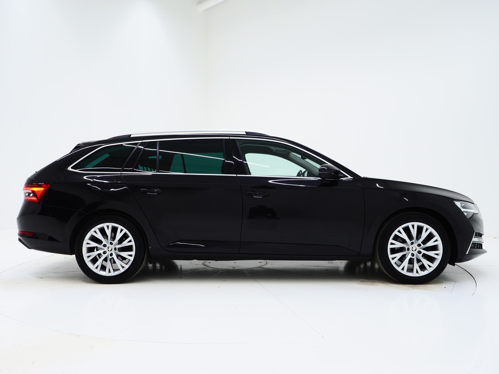 Škoda Superb Combi 1.4 TSI iV 218PK Style 9
