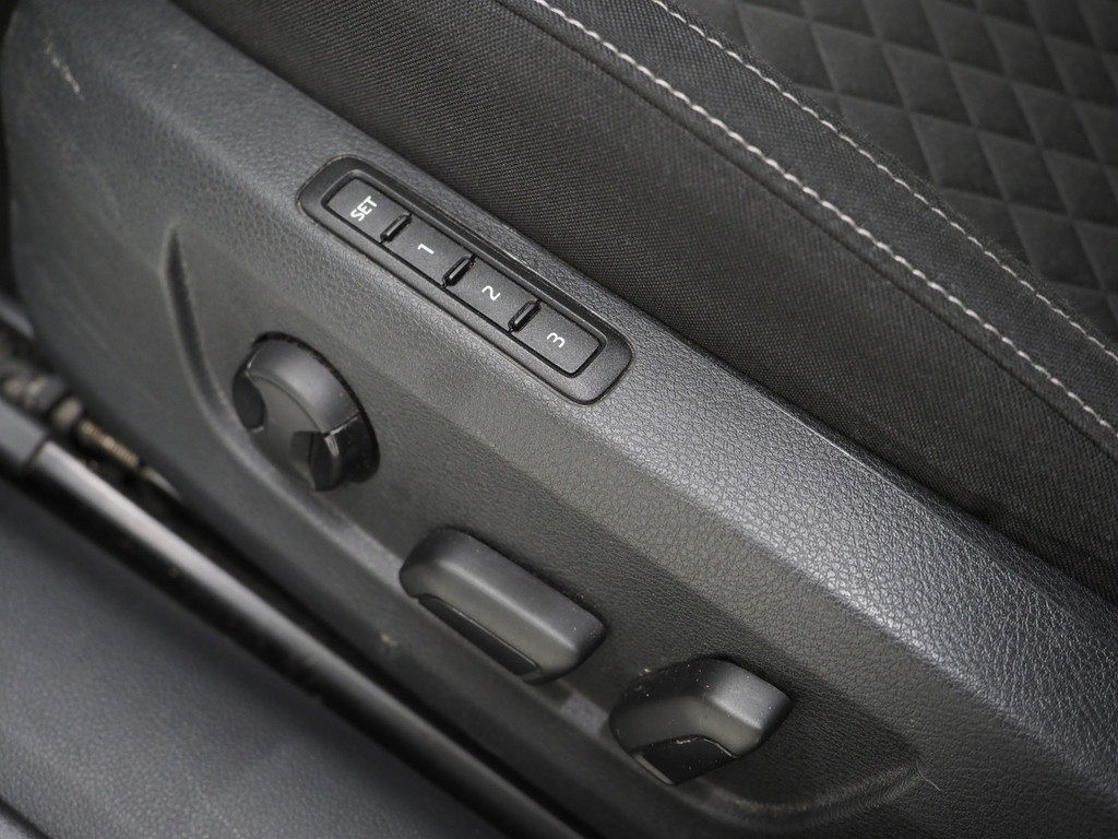 Škoda Superb Combi 1.4 TSI iV 218PK 17