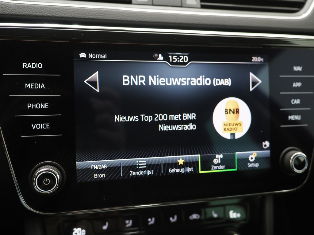 Škoda Superb Combi 1.4 TSI iV 218PK 24