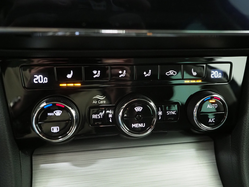 Škoda Superb Combi 1.4 TSI iV 218PK 29