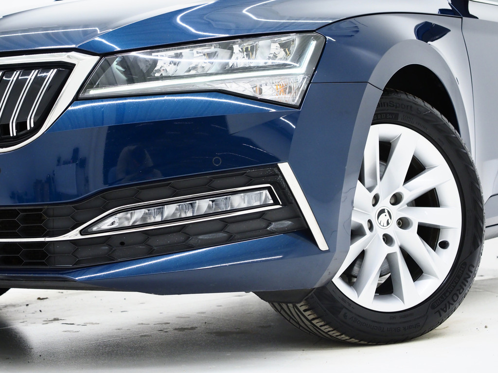 Škoda Superb Combi 1.4 TSI iV 218PK 42