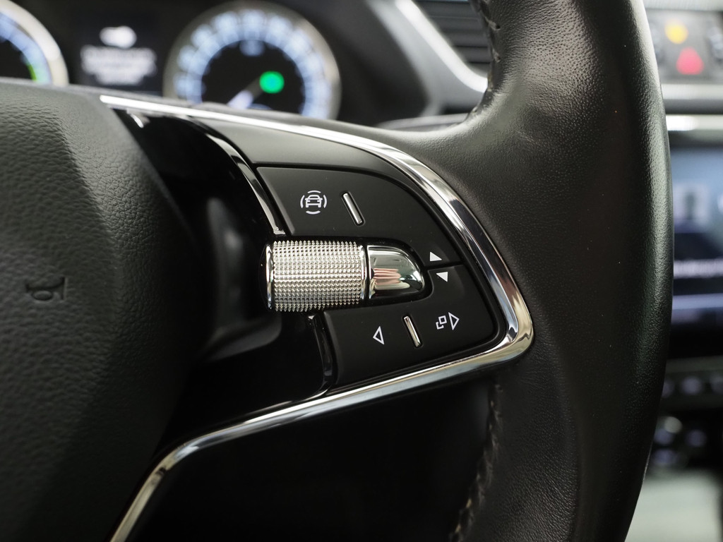 Škoda Superb Combi 1.4 TSI iV 218PK 58