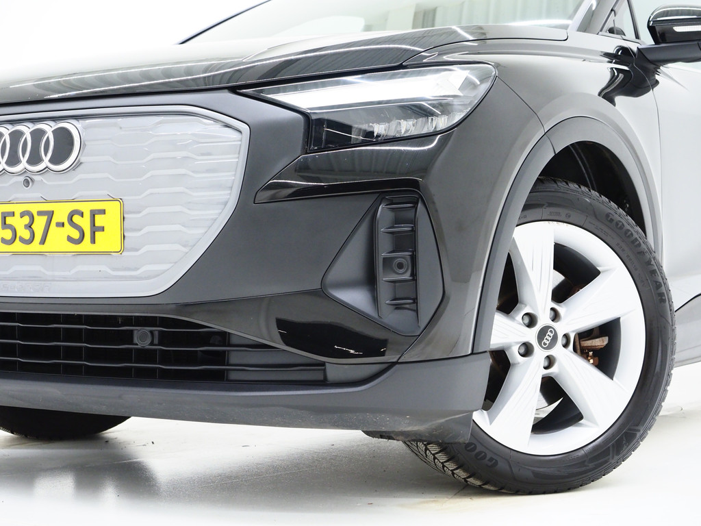 Audi Q4 e-tron 35 Launch edition 55 kWh 4