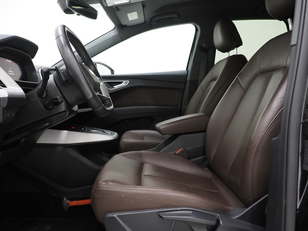 Audi Q4 e-tron 35 Launch edition 55 kWh 45