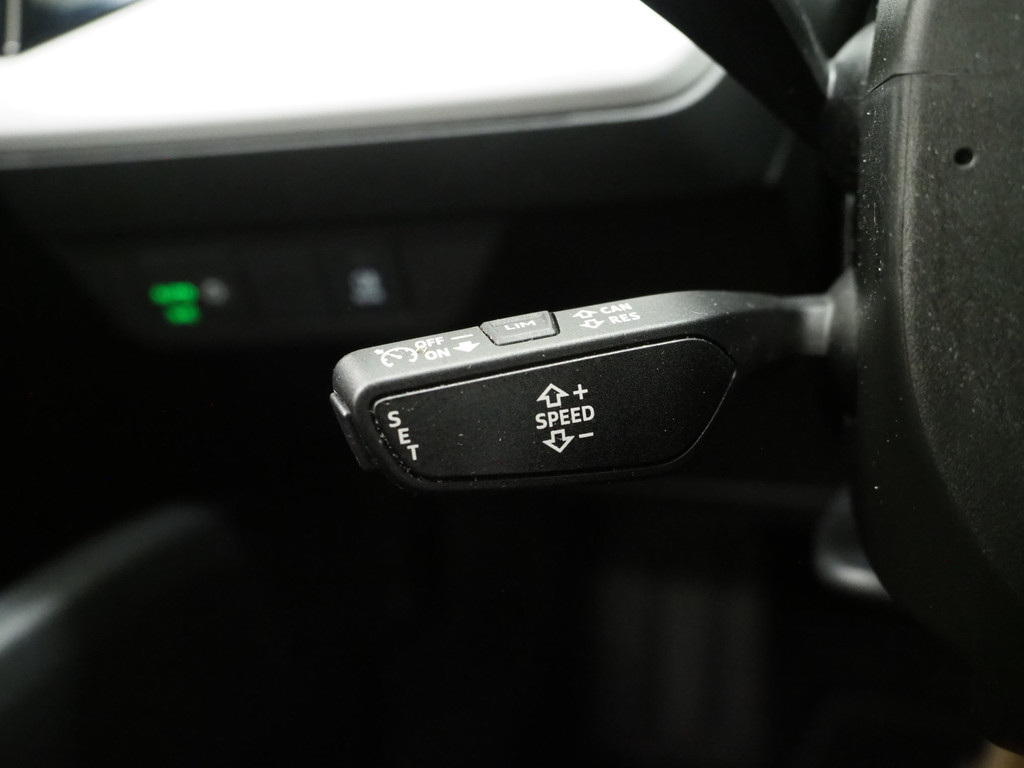 Audi Q4 e-tron 35 Launch edition 55 kWh 50