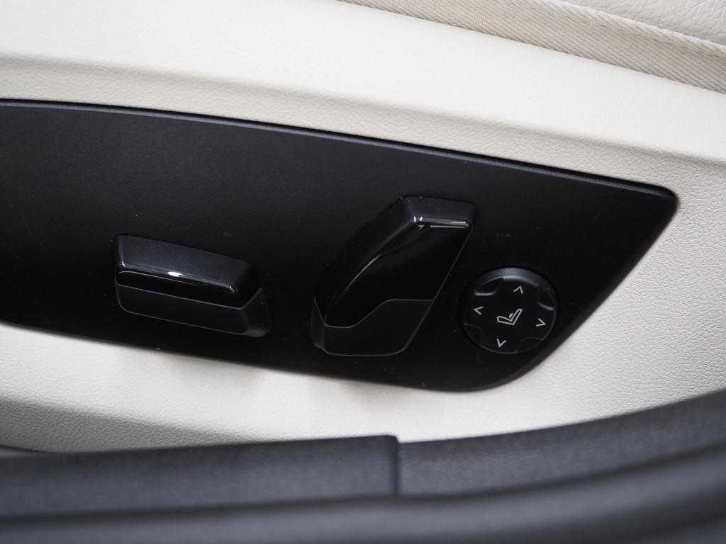 BMW 5 Serie Touring 530e xDrive Shadow 19