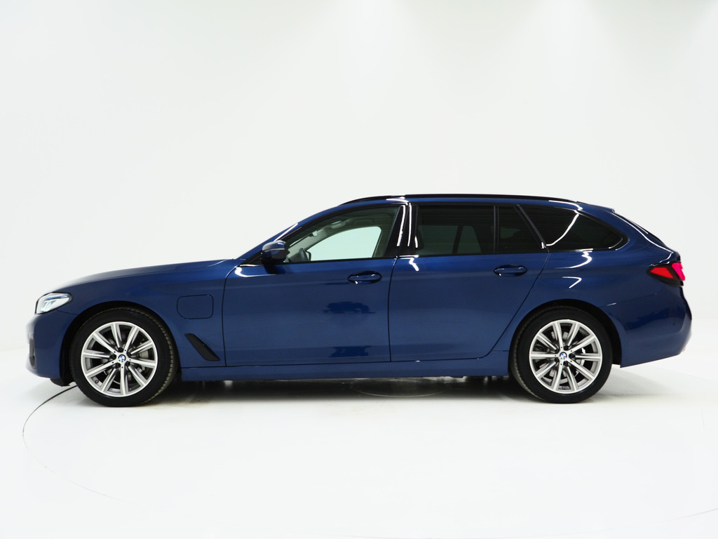 BMW 5 Serie Touring 530e xDrive Shadow 42
