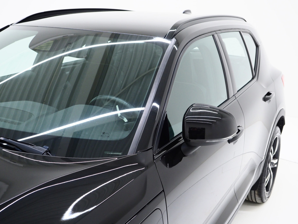 Volvo XC40 1.5 T5 Recharge R-Design Full Black 14