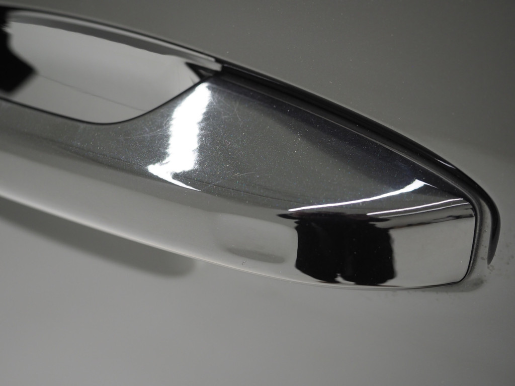 Volvo XC40 1.5 T5 Recharge R-Design Full Black 16