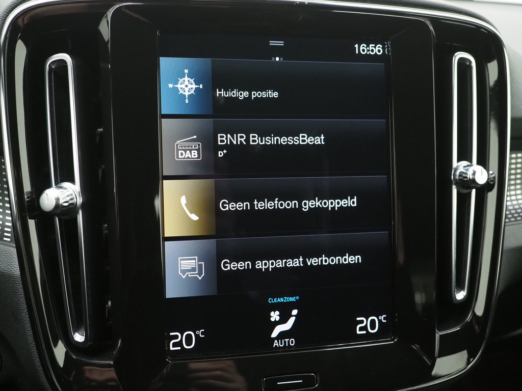 Volvo XC40 1.5 T5 Recharge R-Design Full Black 26