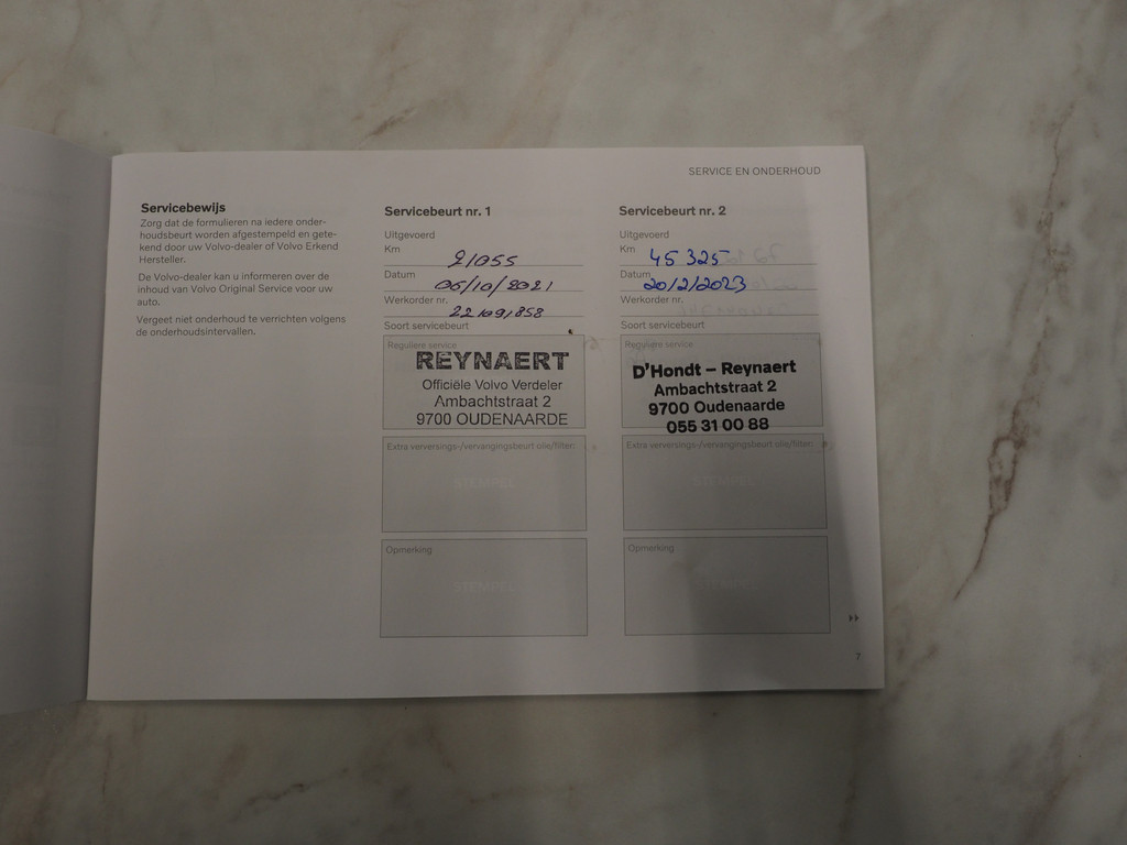 Volvo XC40 1.5 T5 Recharge R-Design Full Black 46