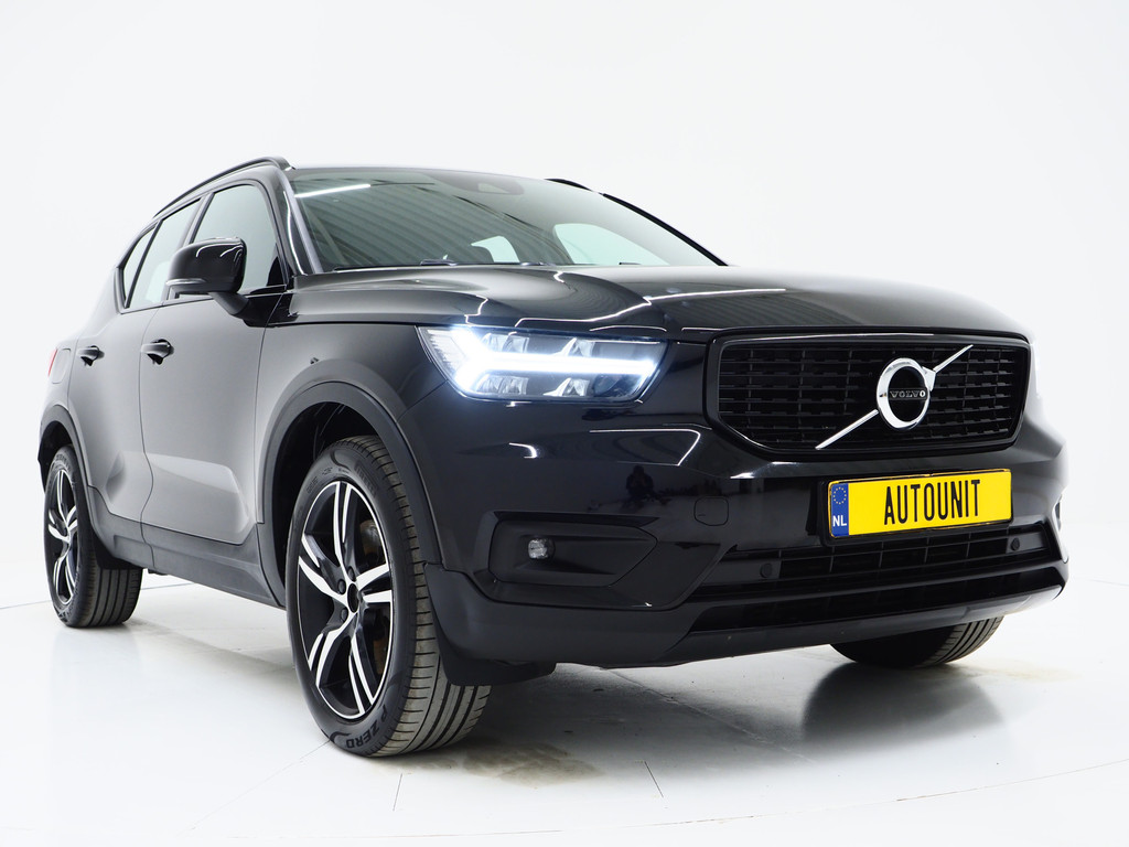 Volvo XC40 1.5 T5 Recharge R-Design Full Black 50