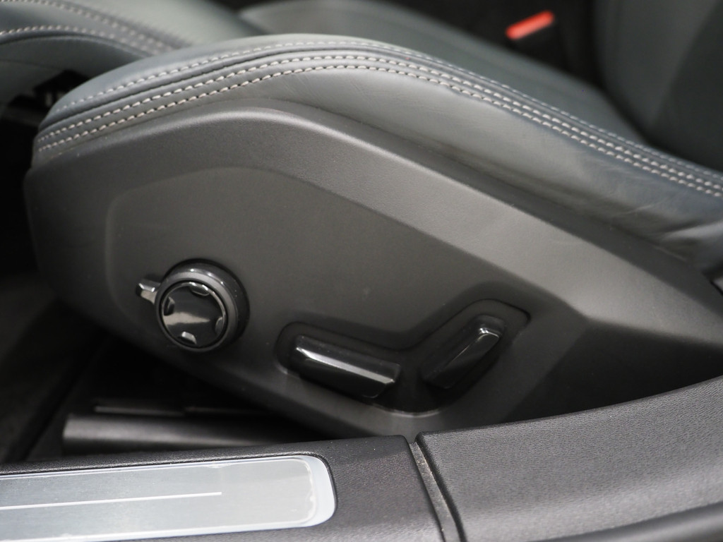 Volvo V90 2.0 T8 Recharge AWD Inscription 21