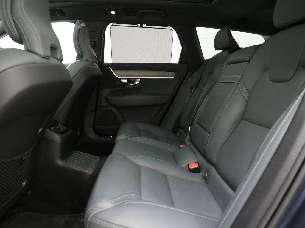 Volvo V90 2.0 T8 Recharge AWD Inscription 84