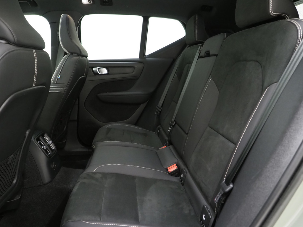 Volvo XC40 1.5 T5 Plug-in hybrid Ultimate Dark 40