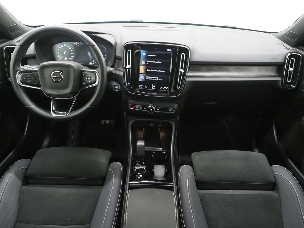 Volvo XC40 1.5 T5 Plug-in hybrid Ultimate Dark 48