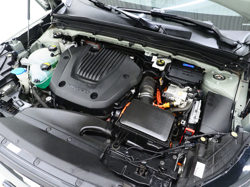 Volvo XC40 1.5 T5 Plug-in hybrid Ultimate Dark 50