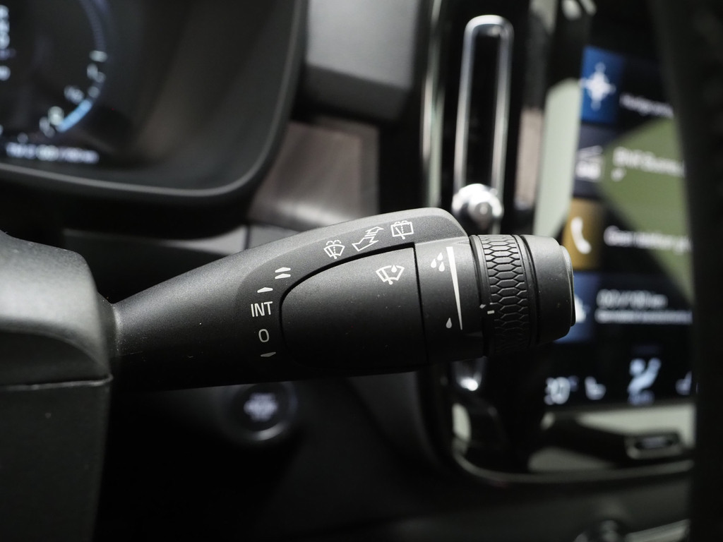 Volvo XC40 1.5 T5 Plug-in hybrid Ultimate Dark 70