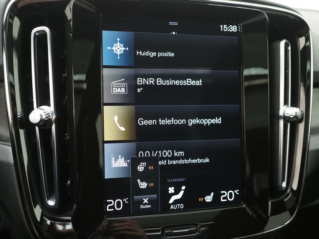 Volvo XC40 1.5 T5 Plug-in hybrid Ultimate Dark 74