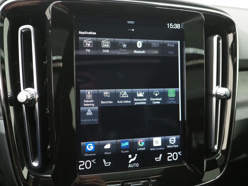 Volvo XC40 1.5 T5 Plug-in hybrid Ultimate Dark 77