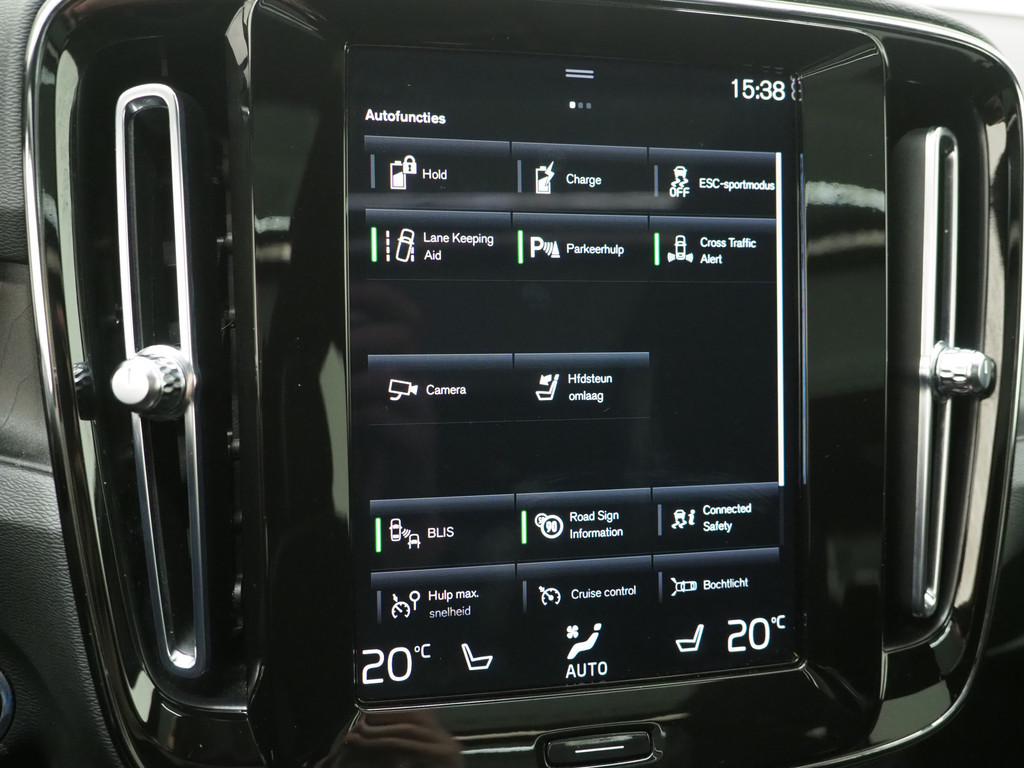 Volvo XC40 1.5 T5 Plug-in hybrid Ultimate Dark 78