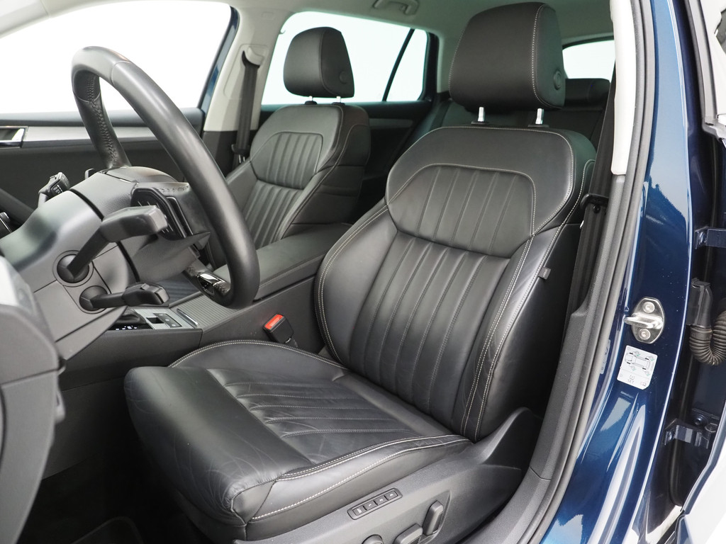 Škoda Superb Combi 1.4 TSI iV Style 218PK 3