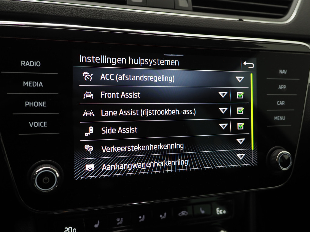 Škoda Superb Combi 1.4 TSI iV Style 218PK 31