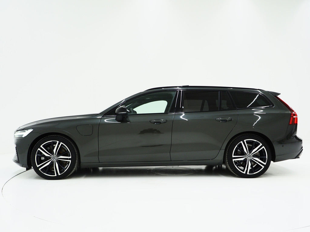 Volvo V60 2.0 T6 Recharge AWD R-Design 1