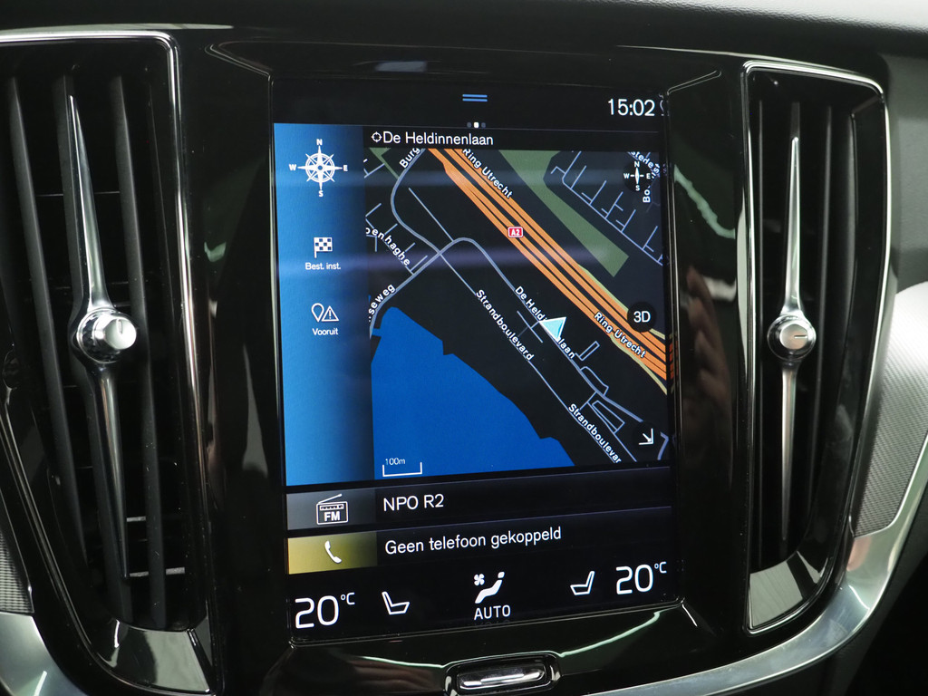 Volvo V60 2.0 T6 Recharge AWD R-Design 31